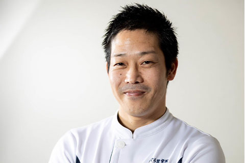 めぐろ整骨院　院長 目黒 悠嗣先生